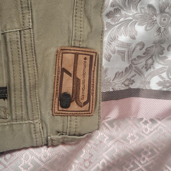 Jeans - Picture 3 of 4